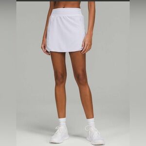 Lululemon Hotty Hot High-Rise Skirt – Pastel Blue
Size 4